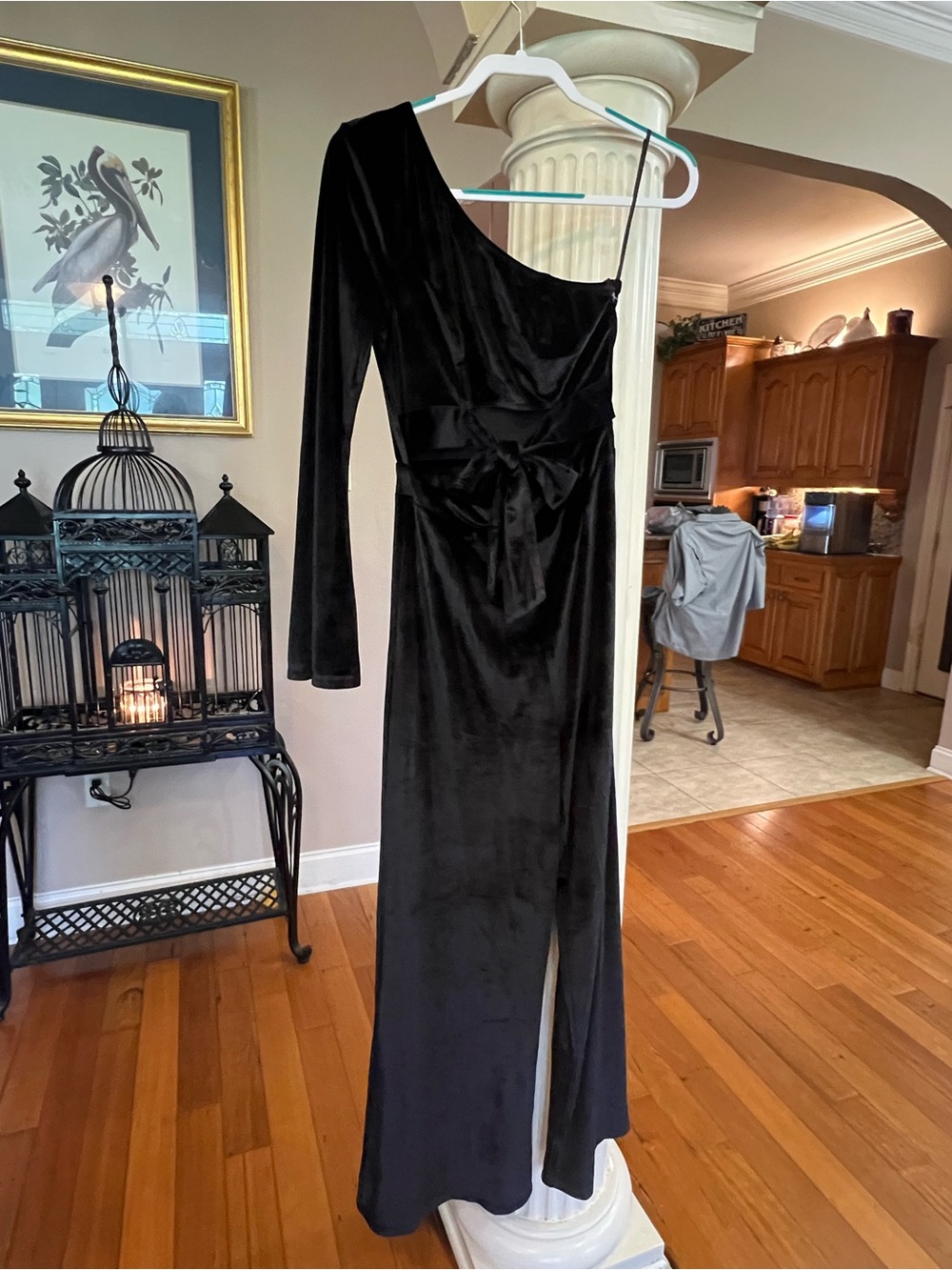 Petal & Pup Black One-Shoulder Velvet Wide-Leg Jumpsuit - Picture 2 of 11